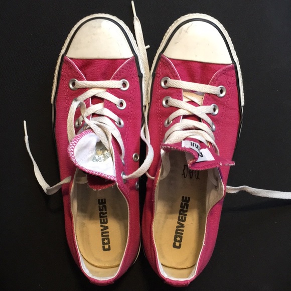 Converse Shoes - EUC Converse Magenta Low Top Sneakers 8
